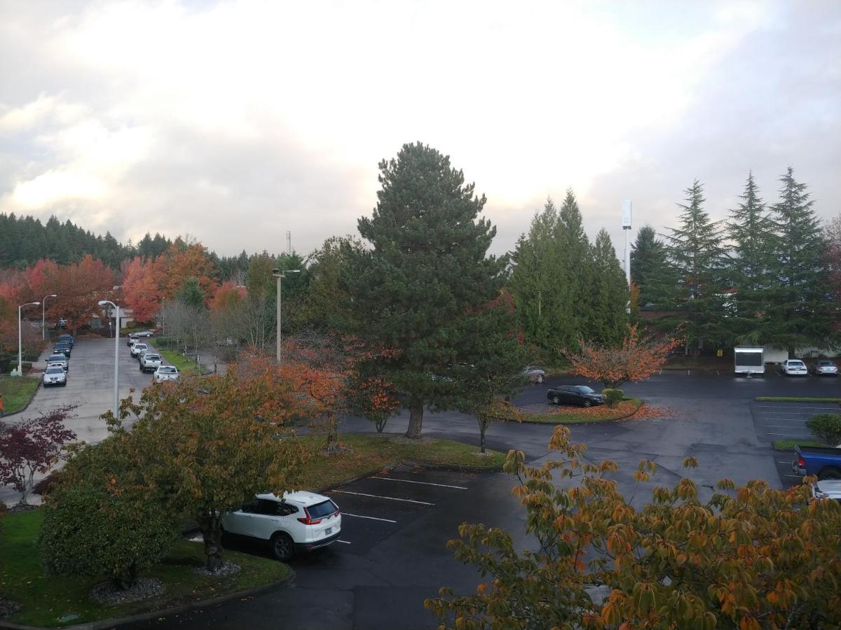 Best Western Plus Parkway Inn Wilsonville Exteriér fotografie
