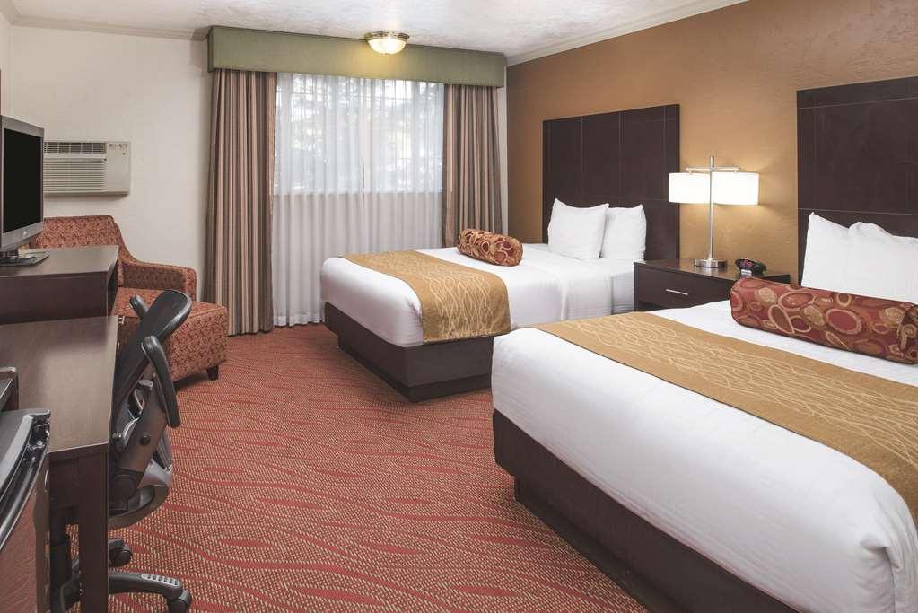 Best Western Plus Parkway Inn Wilsonville Exteriér fotografie