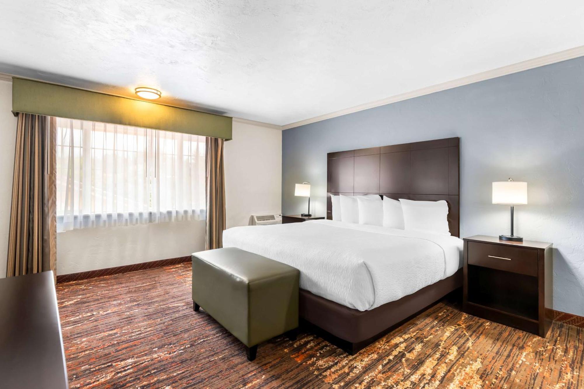 Best Western Plus Parkway Inn Wilsonville Exteriér fotografie