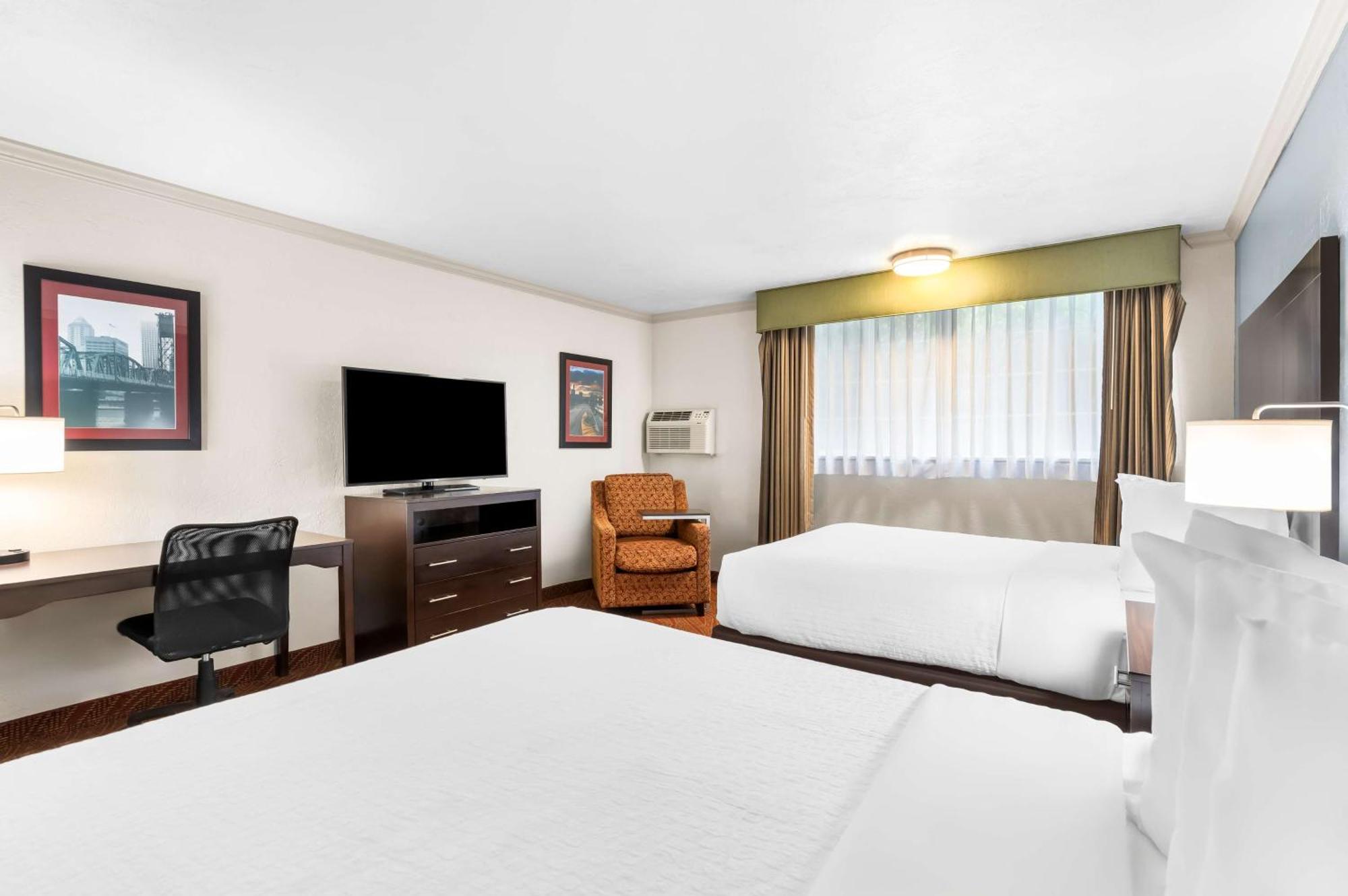 Best Western Plus Parkway Inn Wilsonville Exteriér fotografie