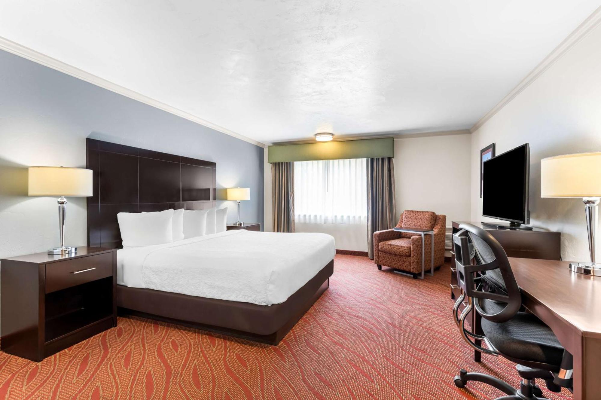 Best Western Plus Parkway Inn Wilsonville Exteriér fotografie